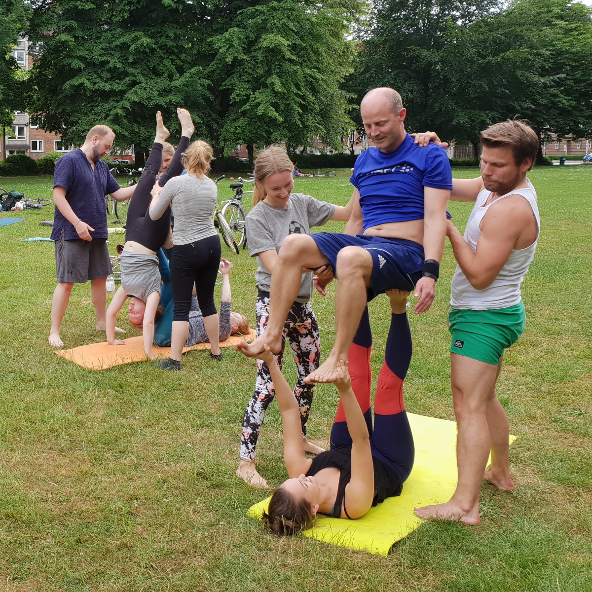 Acroyoga Kiel Training Gruppe
